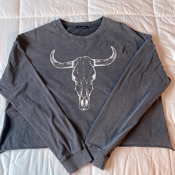 Long Horn Skull Long Sleeve - Picture 4 of 5